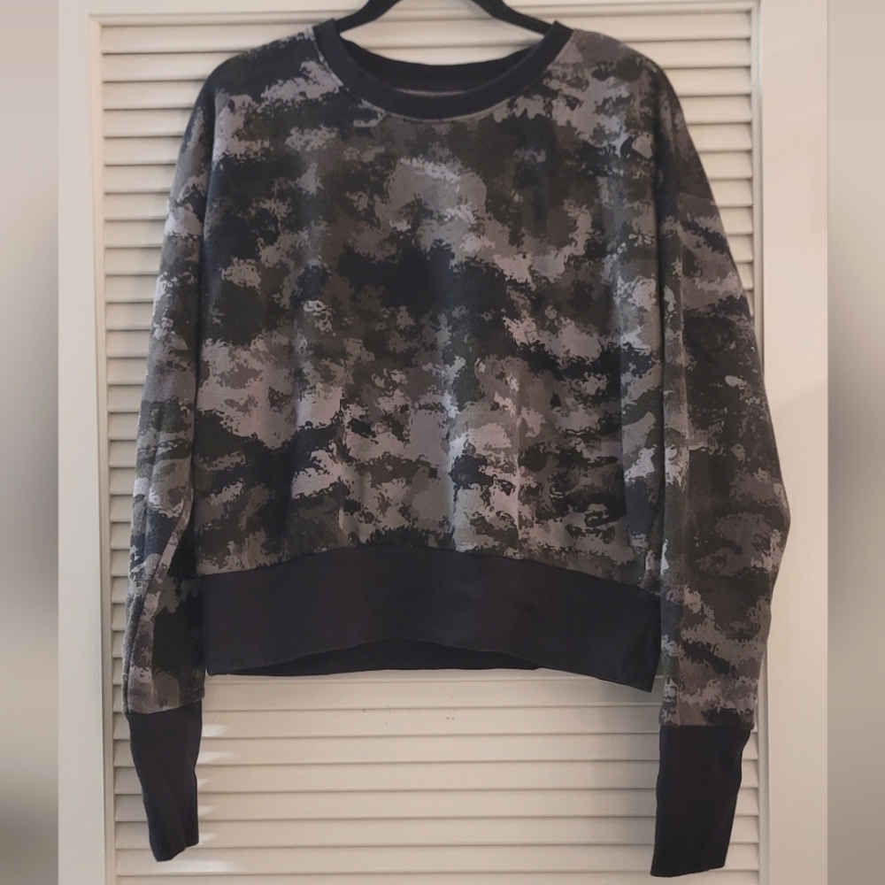 Xersion - Camo Long-Sleeve Cozy Top